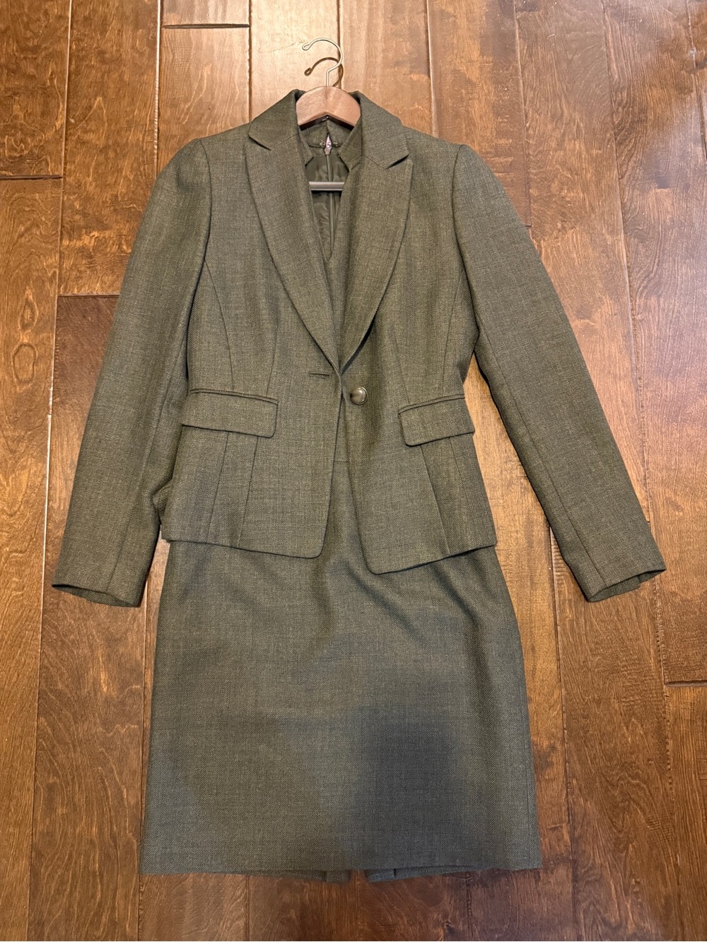 Gianni Bini Olive Green Two-Piece Dress and Jacket/Suit Size 0